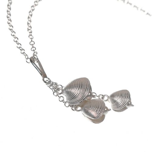 Shell Pendant 18