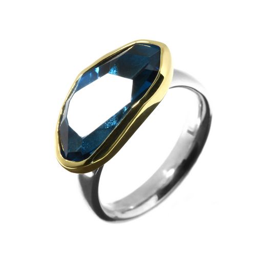 Ring, B.Topaz 9.0ct