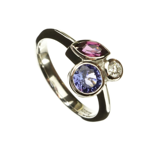 Ring, Tanzanite,Garnet,Diamond