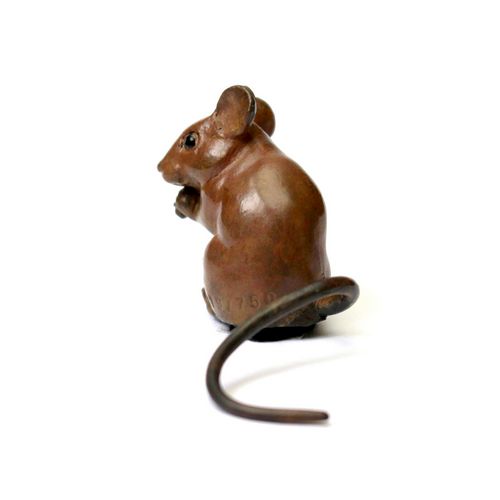 Mouse Seated